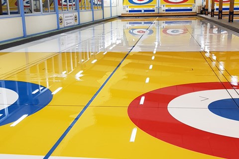 Nytt miljövänligare kylaggregat till curlinghall 